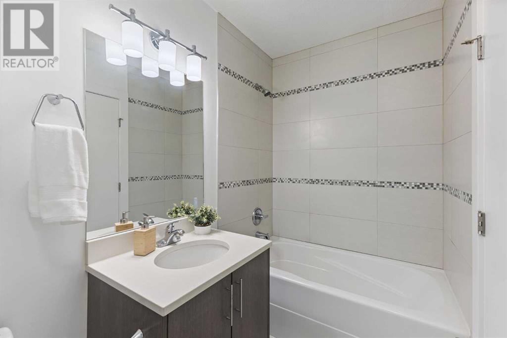 Single Family House for Sale in    Street SE Midnapore Calgary 