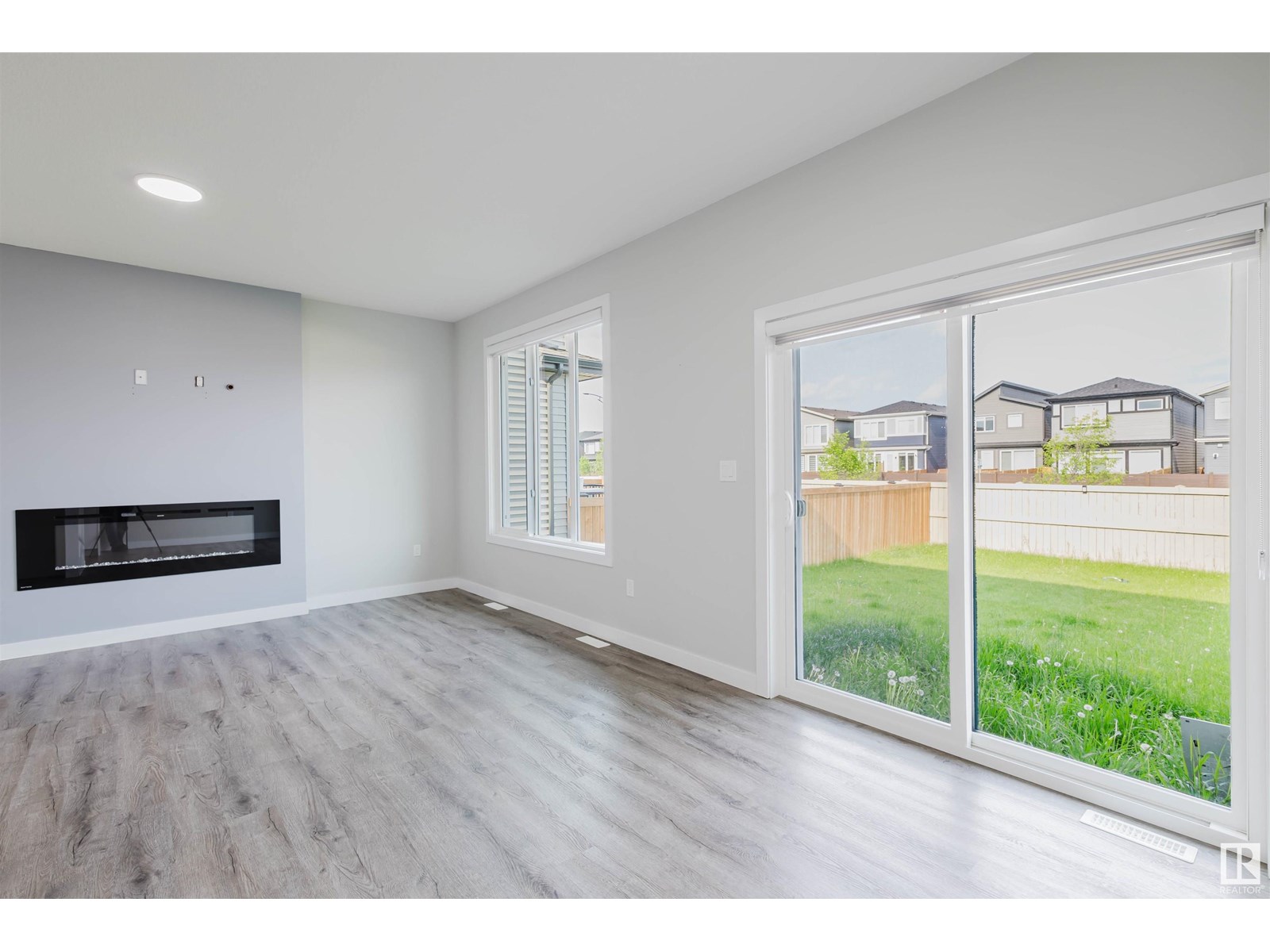 Photo 17 of 5209 Kimball Cres Sw, Edmonton AB