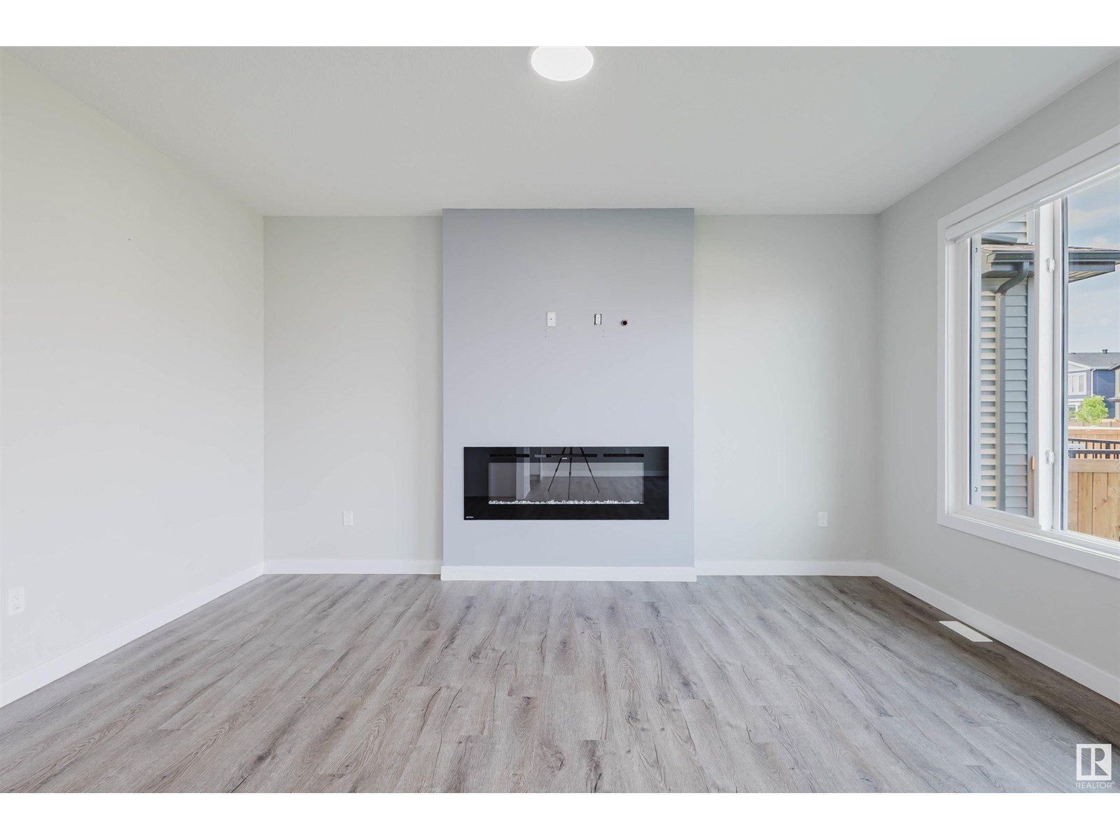 Photo 18 of 5209 Kimball Cres Sw, Edmonton AB
