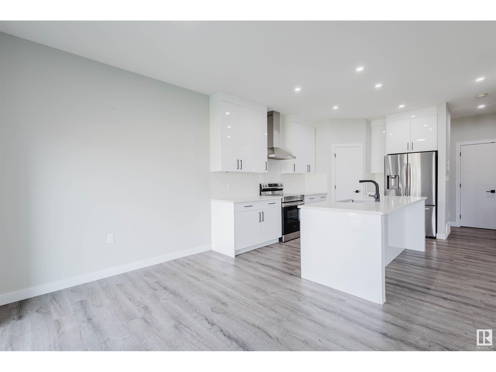 Photo 5 of 5209 Kimball Cres Sw, Edmonton AB