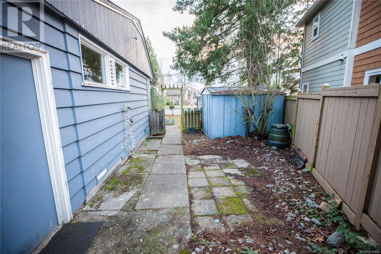 Vacant Land for Sale in  West Saanich Rd Saanich 