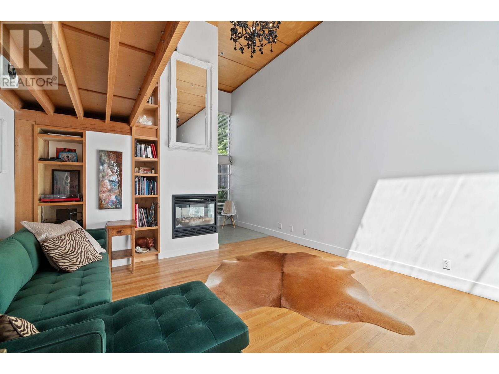 Photo 6 of 3 1227 E 7th Avenue, Vancouver BC