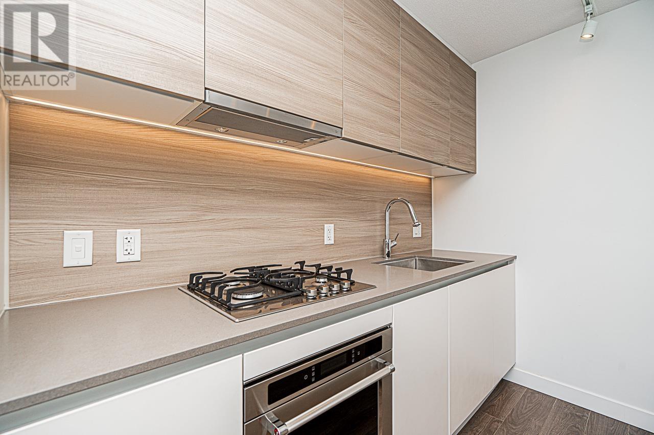 Photo 11 of 2712 908 Quayside Drive, New Westminster BC