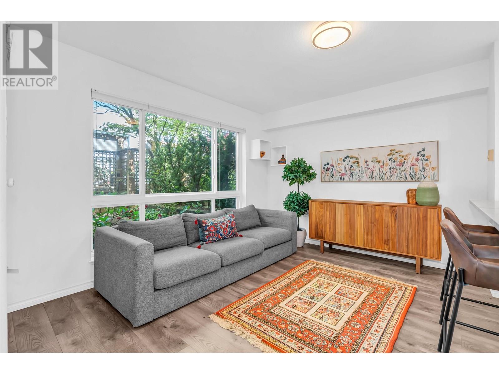 Photo 6 of 2 250 E Keith Road, North Vancouver BC