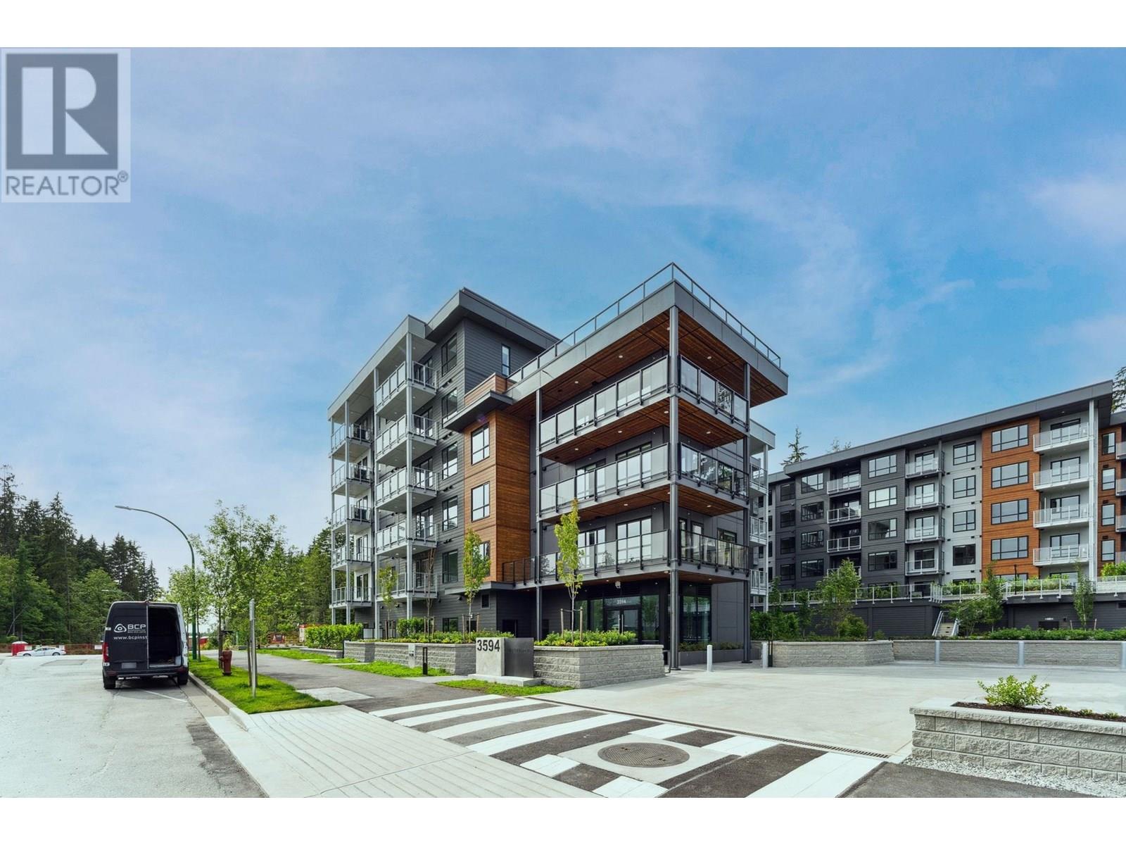 Photo 1 of 209 3594 Malsum Drive, North Vancouver BC