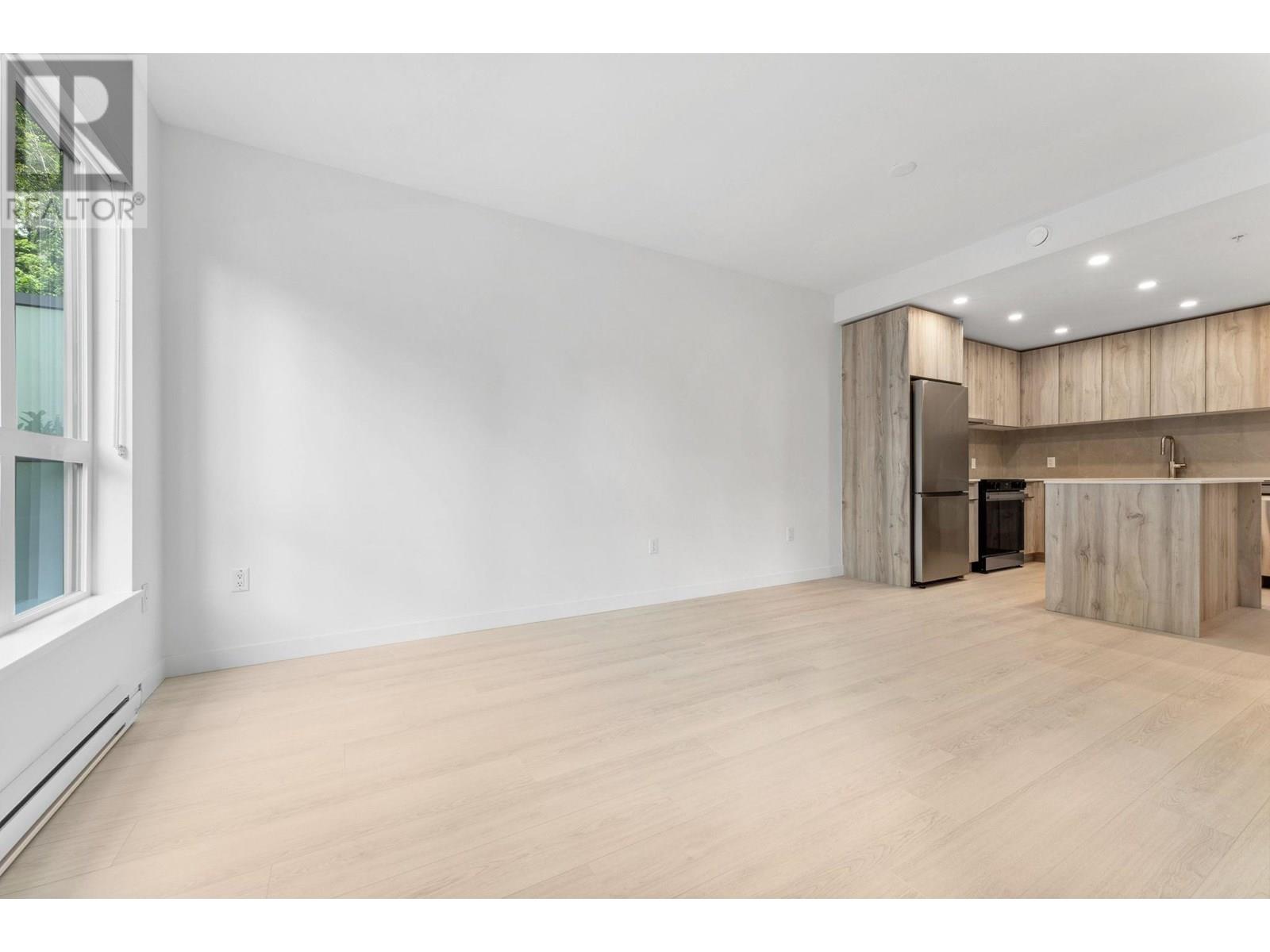Photo 17 of 209 3594 Malsum Drive, North Vancouver BC