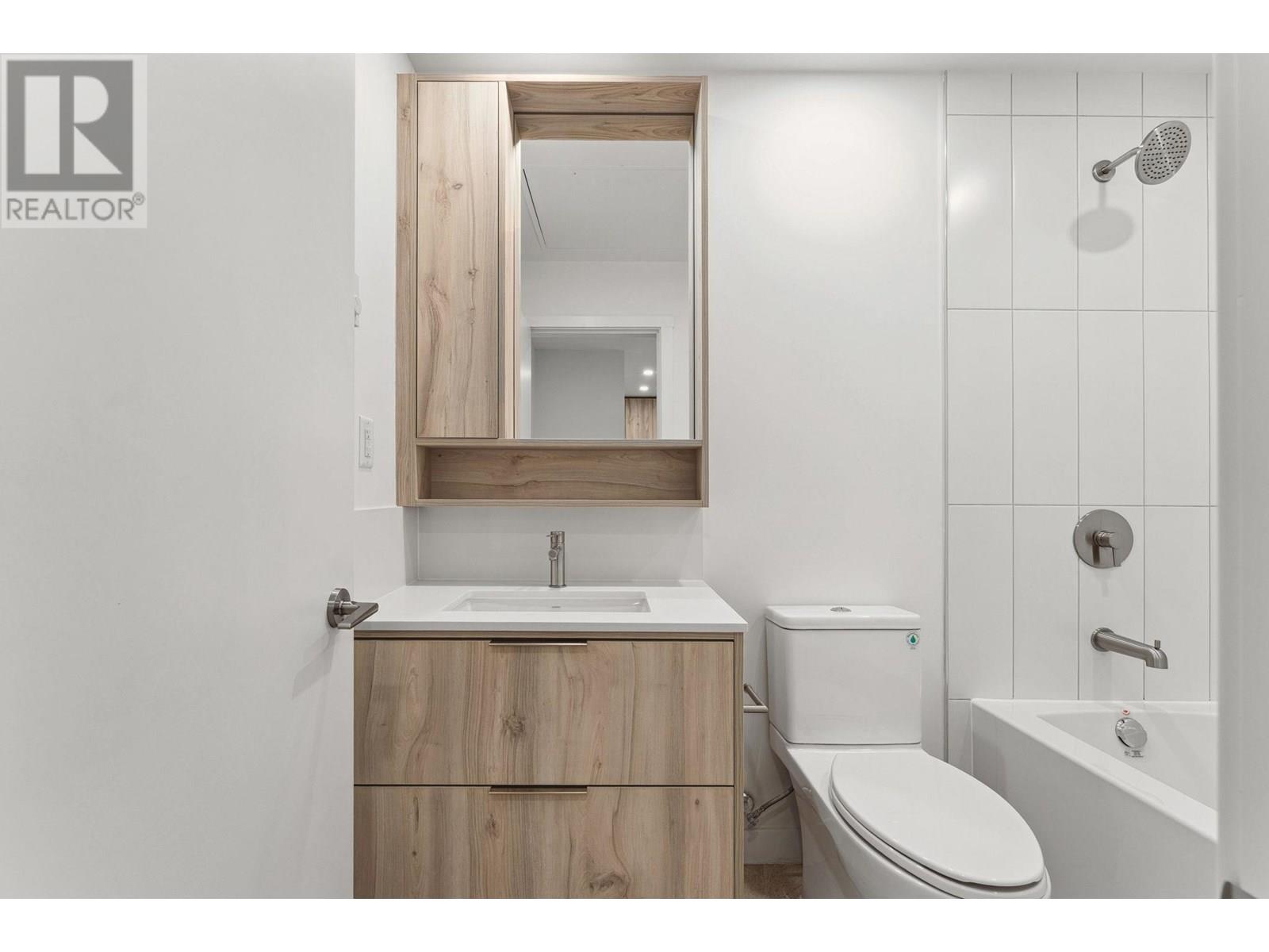 Photo 21 of 209 3594 Malsum Drive, North Vancouver BC