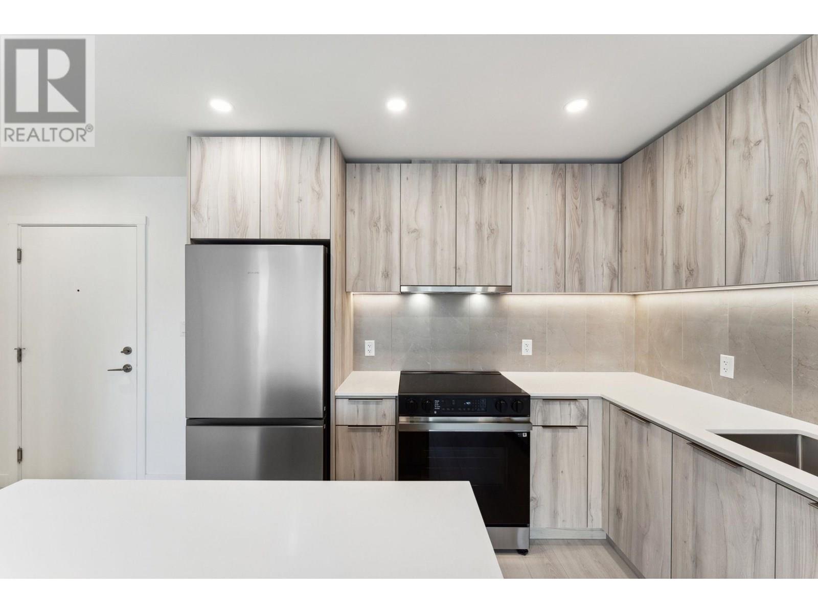Photo 13 of 619 3594 Malsum Drive, North Vancouver BC