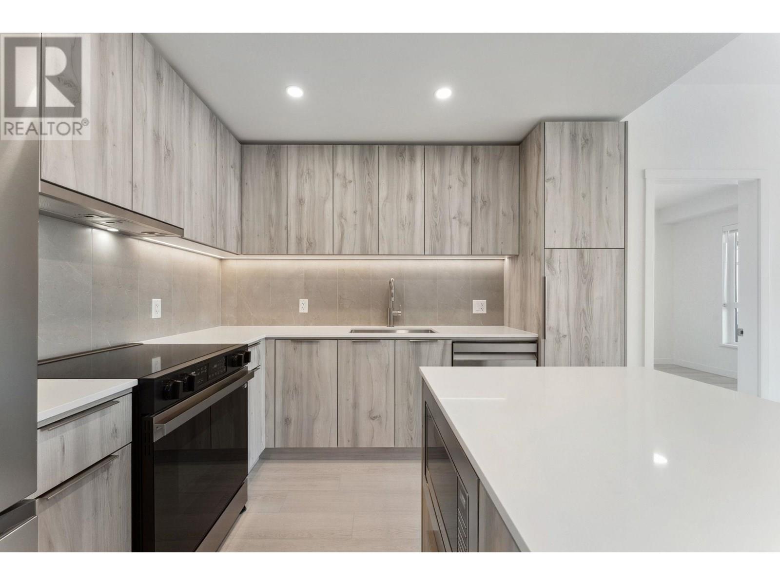 Photo 15 of 619 3594 Malsum Drive, North Vancouver BC