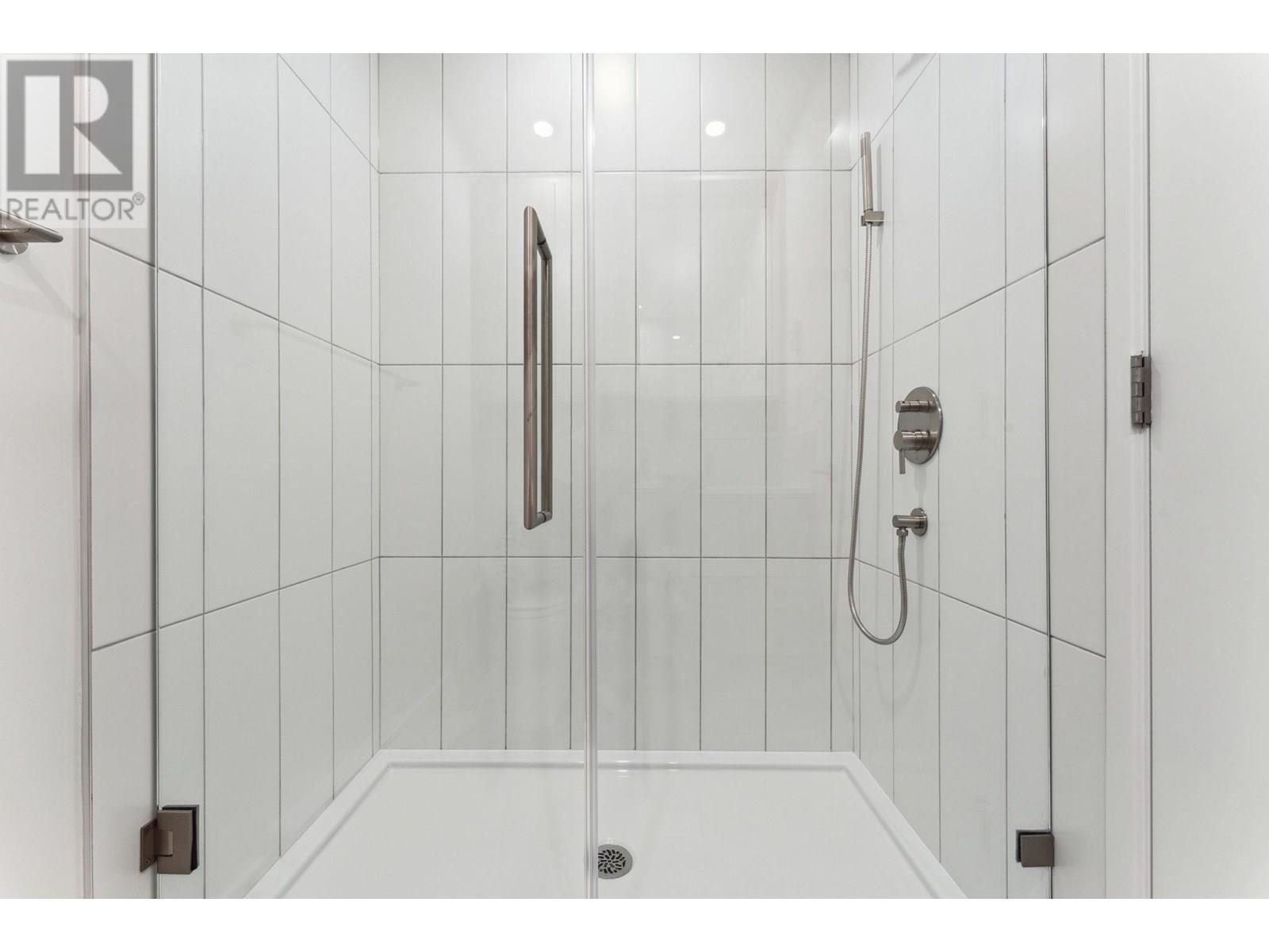 Photo 17 of 619 3594 Malsum Drive, North Vancouver BC
