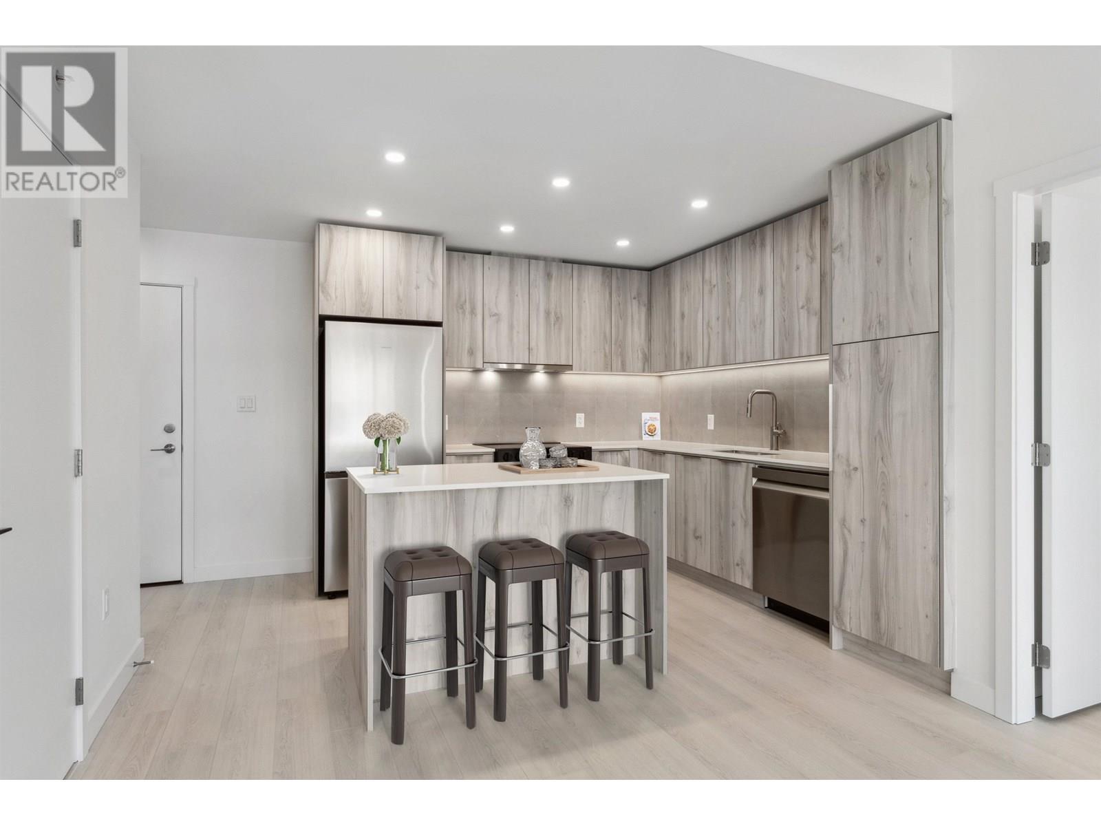 Photo 9 of 619 3594 Malsum Drive, North Vancouver BC
