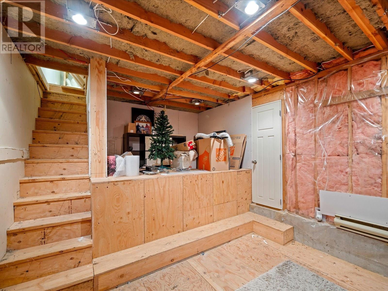 1 2240 GONDOLA WAY, Whistler