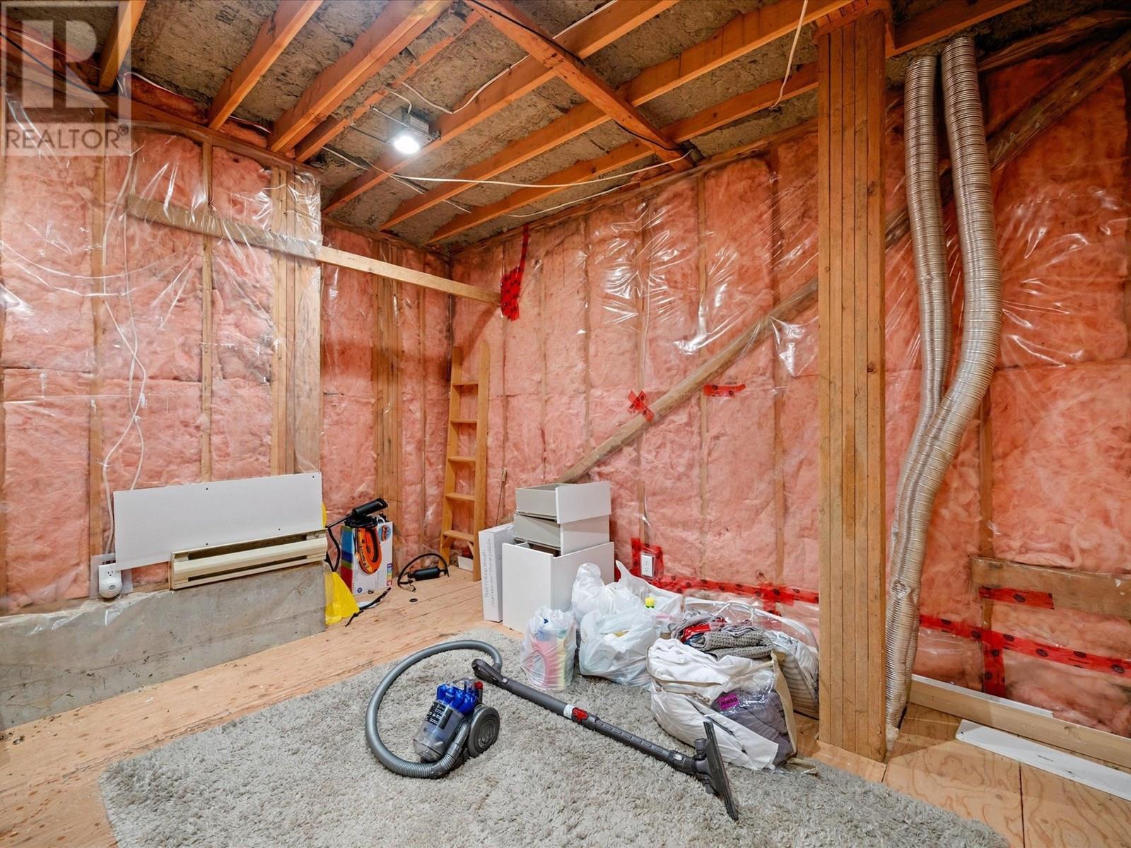 1 2240 GONDOLA WAY, Whistler