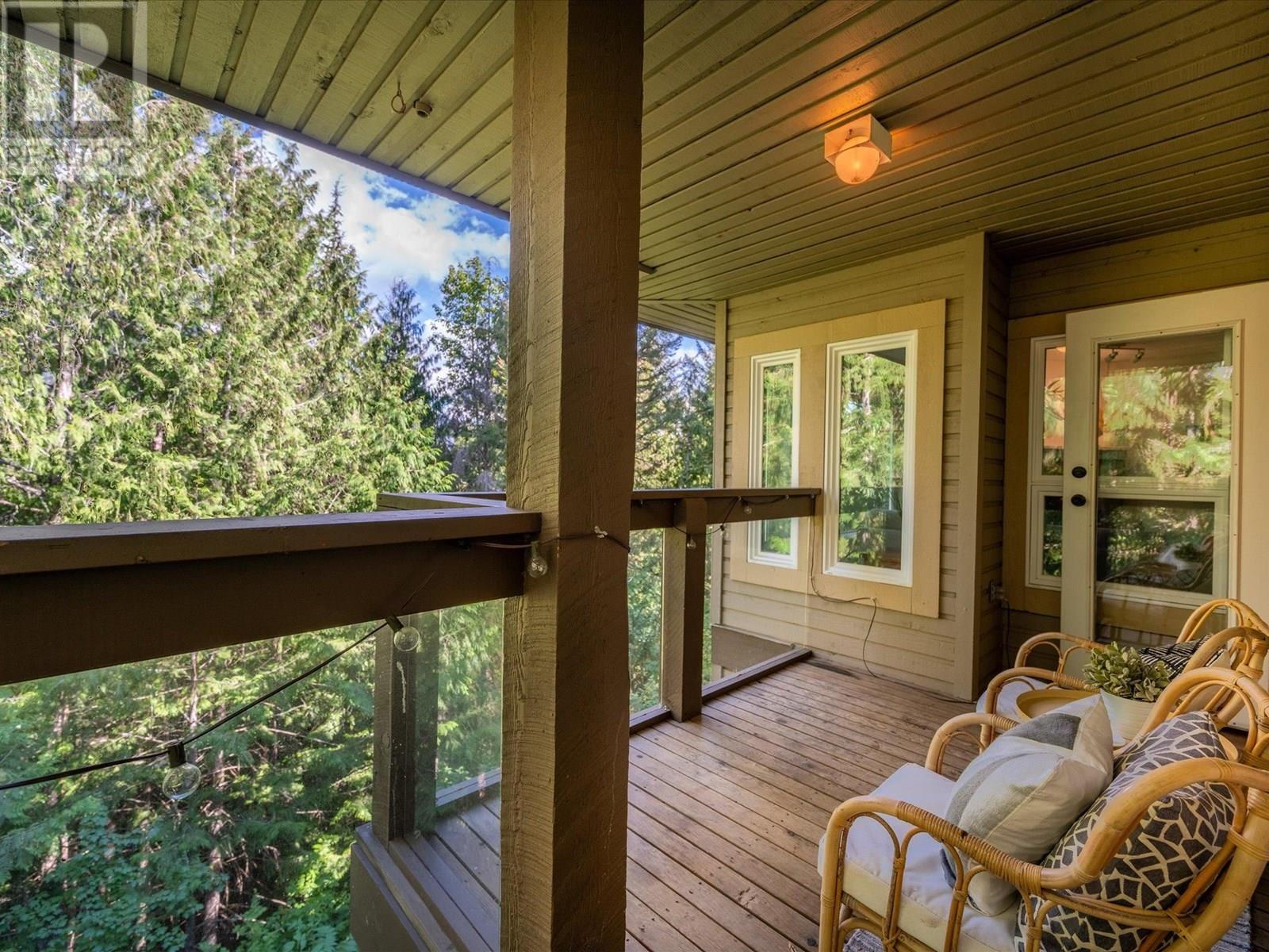 1 2240 GONDOLA WAY, Whistler