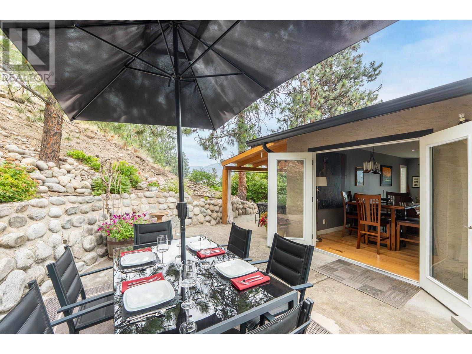  4206 4th Avenue, Peachland
