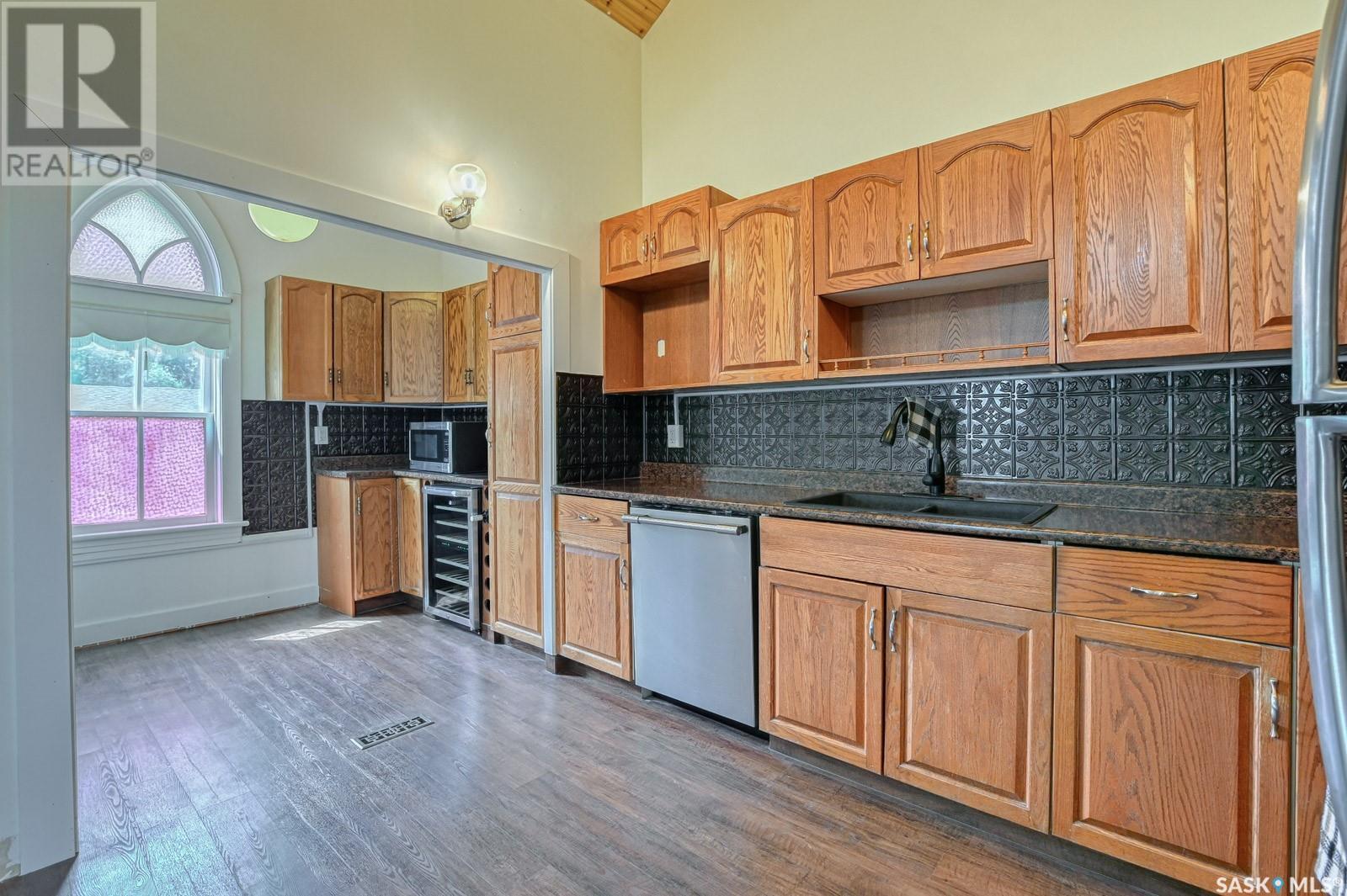 Photo 16 of 229 Victoria Street, Lang SK