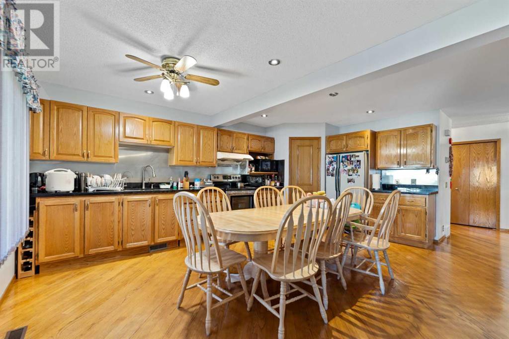 Single Family House for Sale in  California Boulevard NE Monterey Park Calgary 