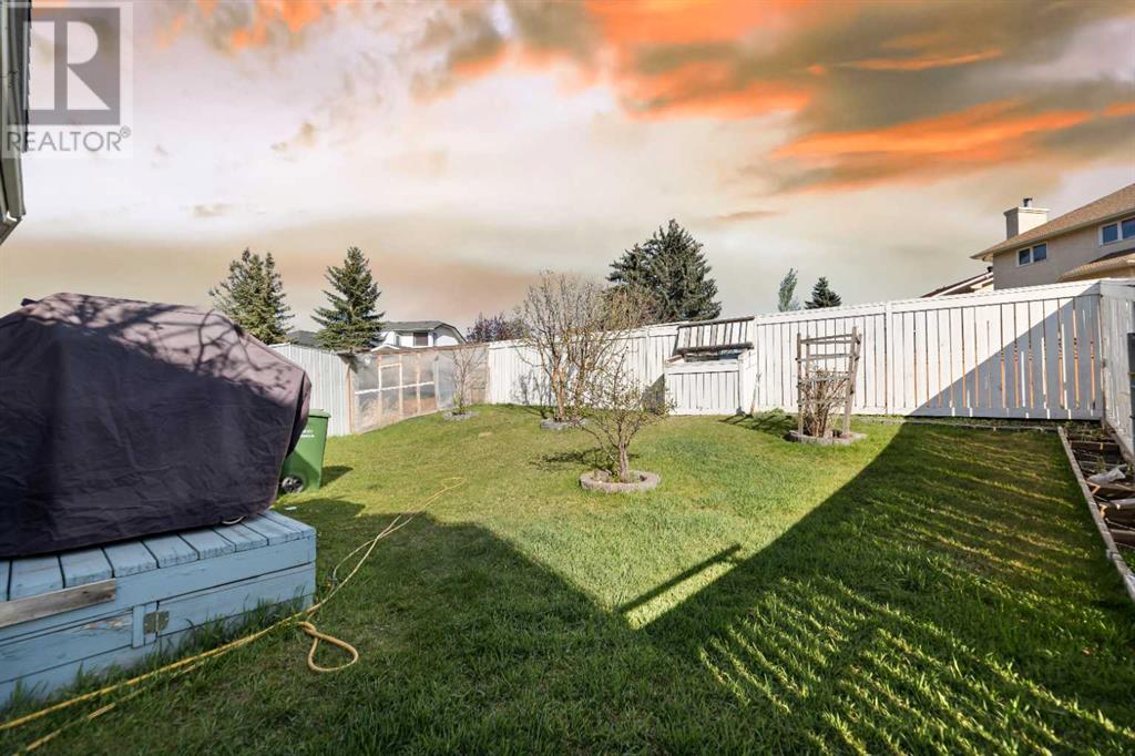 Single Family House for Sale in  California Boulevard NE Monterey Park Calgary 