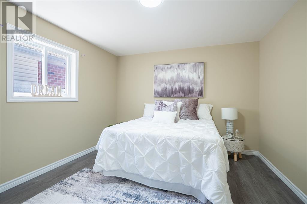 Photo 15 of 2376 Askin, Windsor ON