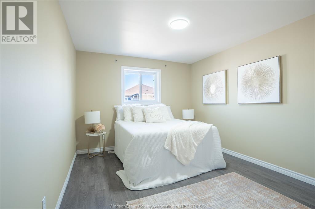 Photo 16 of 2376 Askin, Windsor ON
