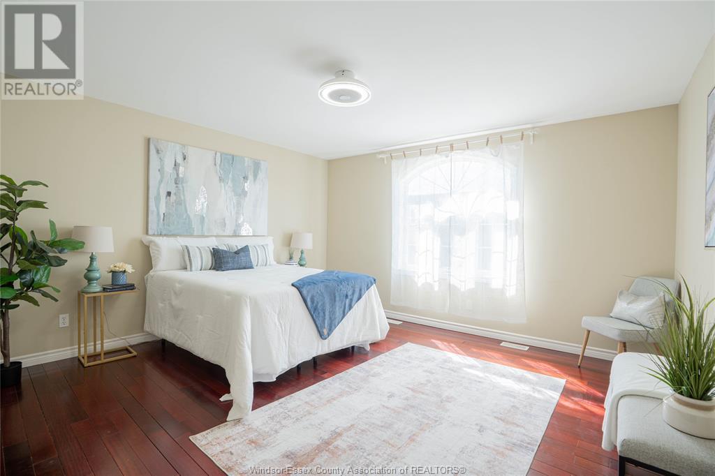 Photo 18 of 2376 Askin, Windsor ON