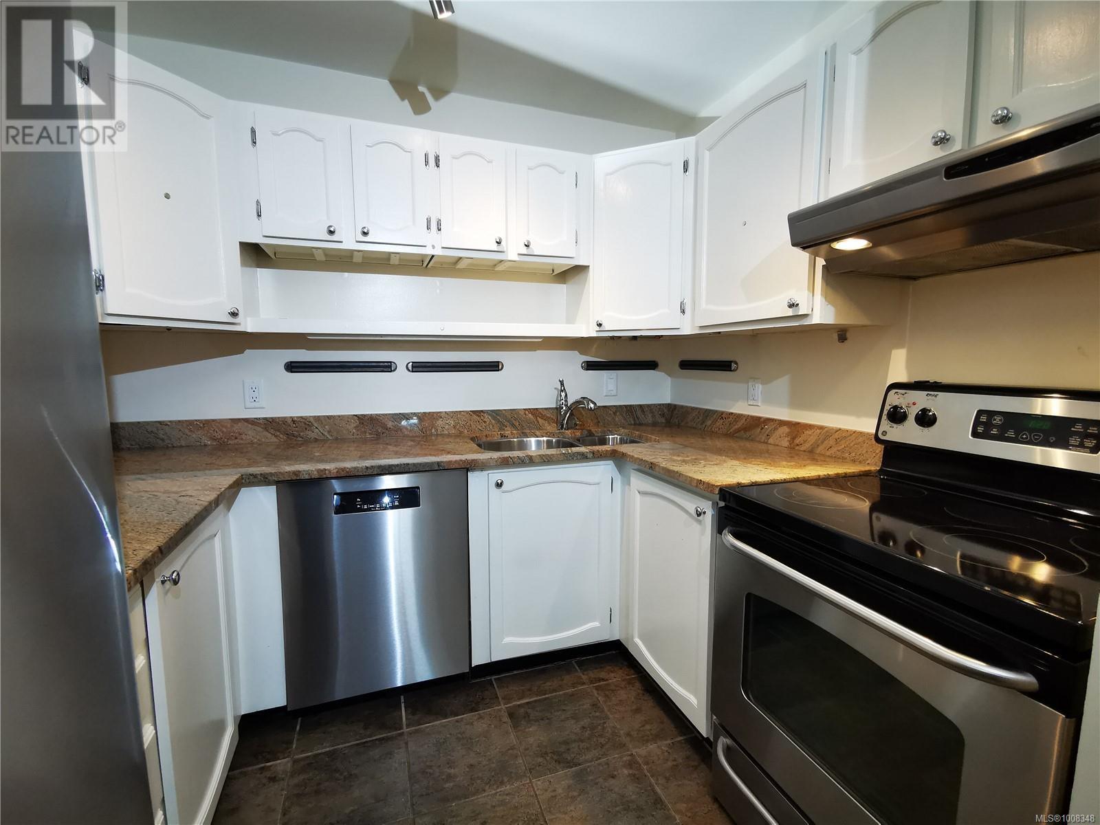 Photo 11 of 407 10016 Third St, Sidney BC