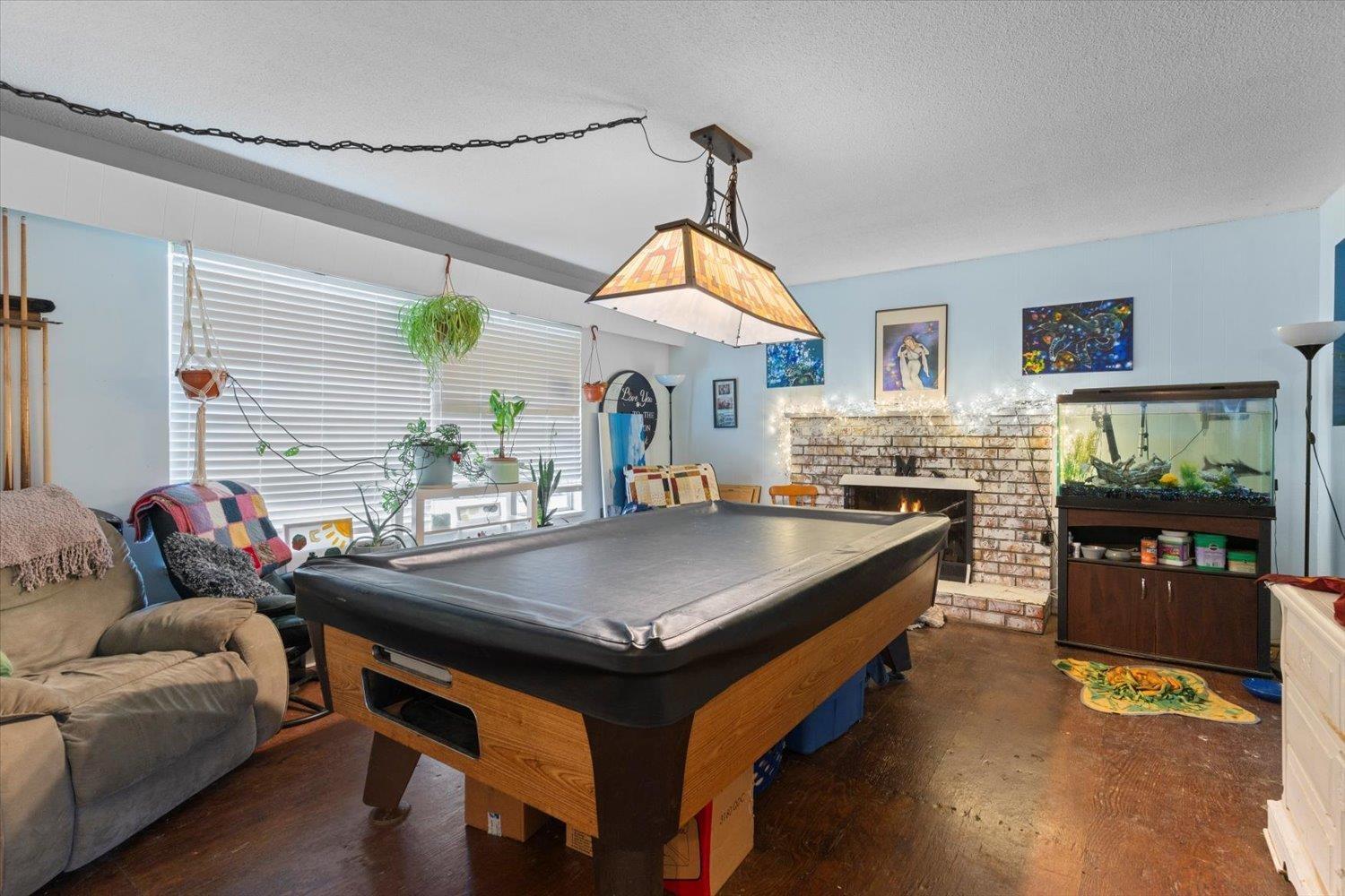 2550 CAMPBELL AVENUE, Abbotsford