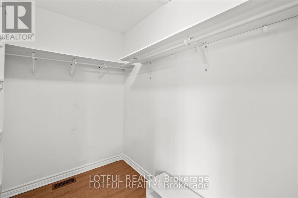 Photo 17 of 212 Meadowlilly Road, Ottawa ON