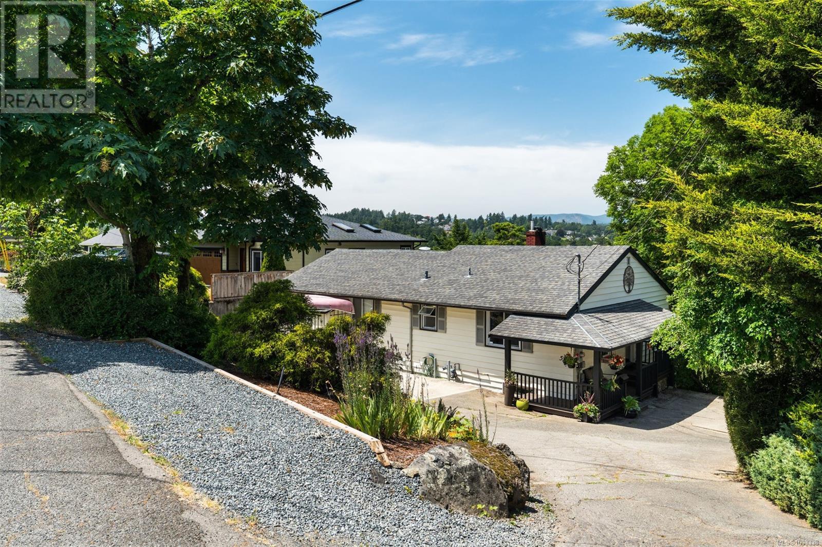 Photo 46 of 518 Broadway St, Saanich BC