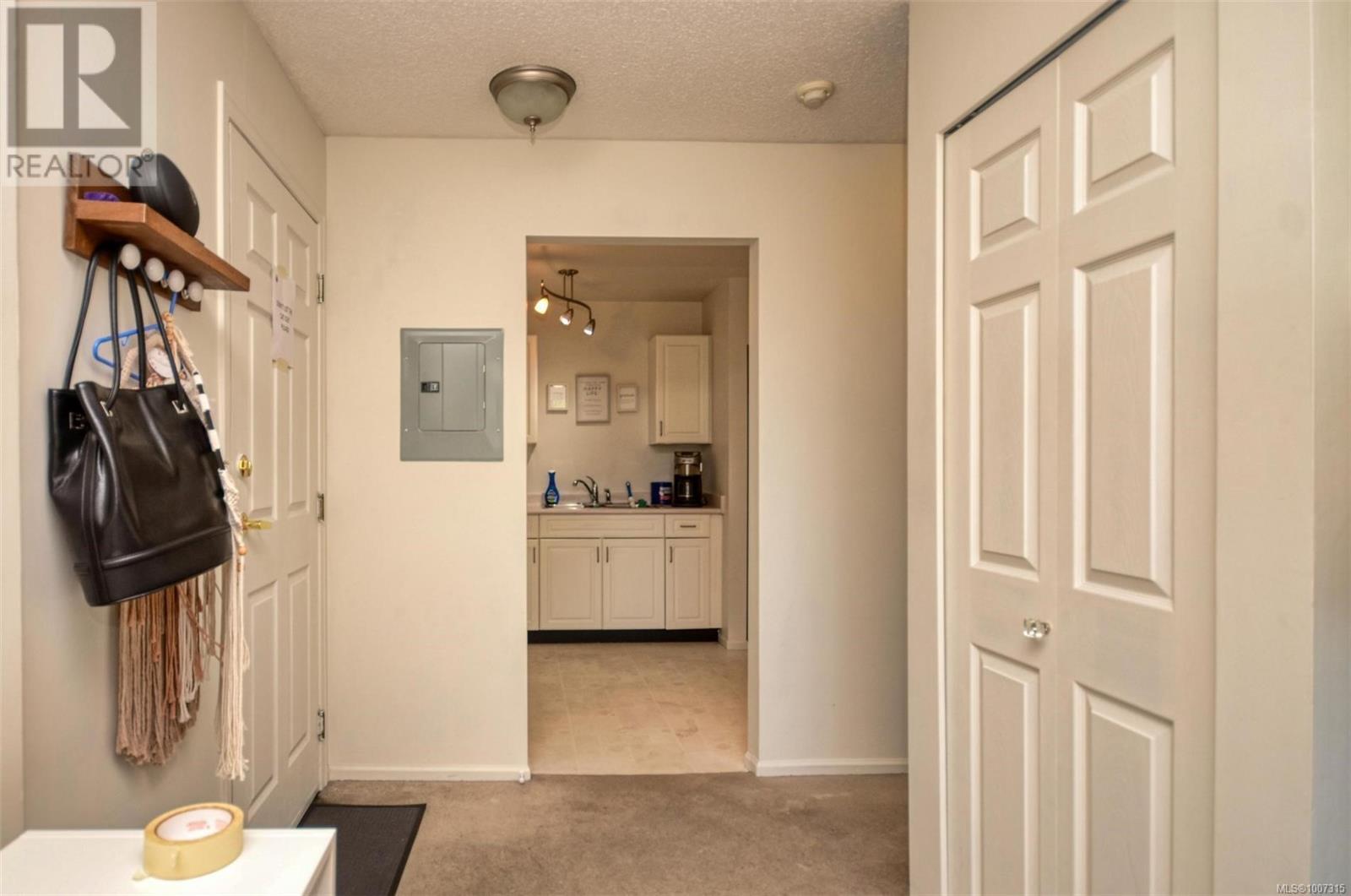 Single Family House for Sale in   Alder St Victoria 
