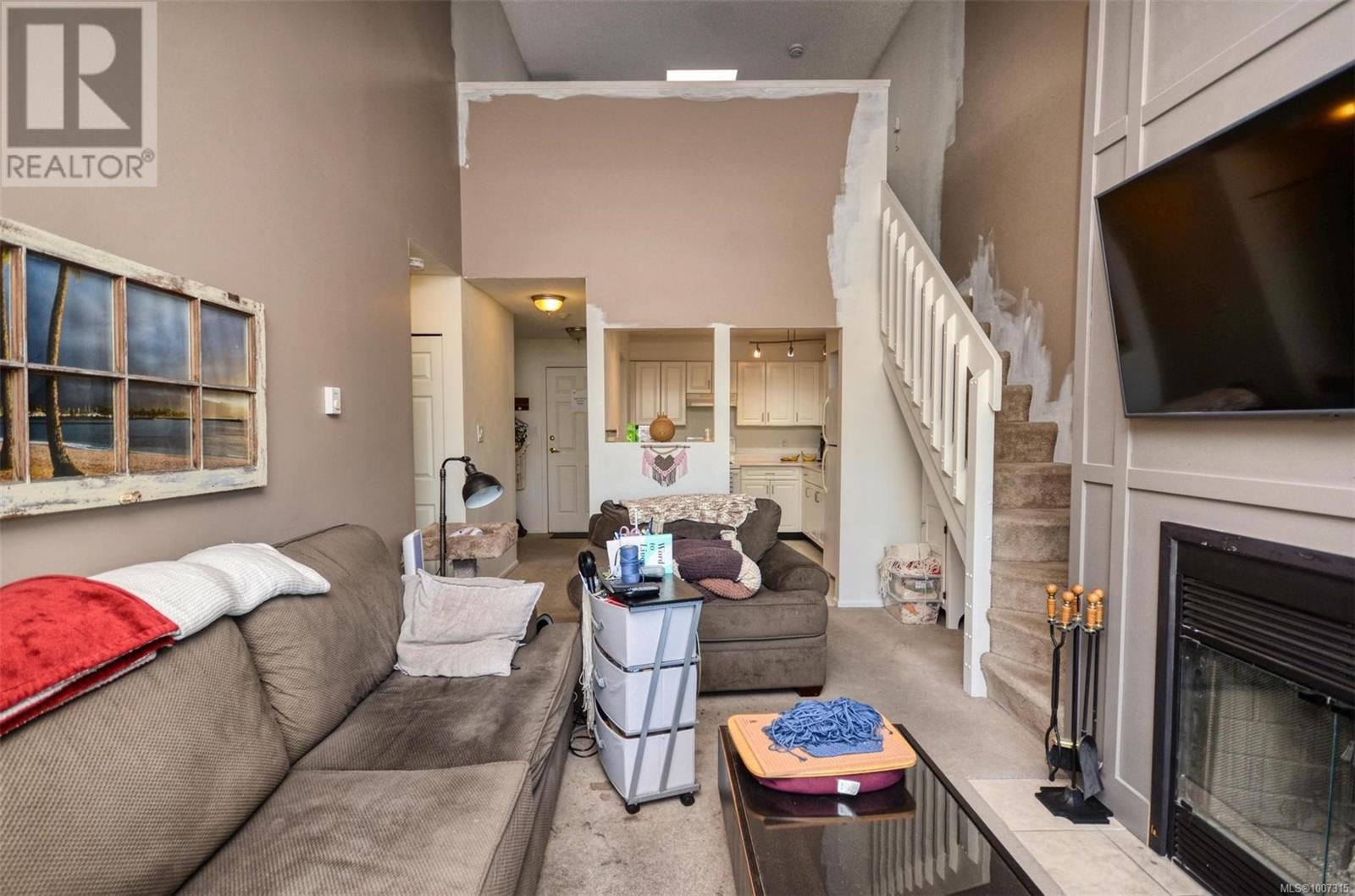 Single Family House for Sale in   Alder St Victoria 