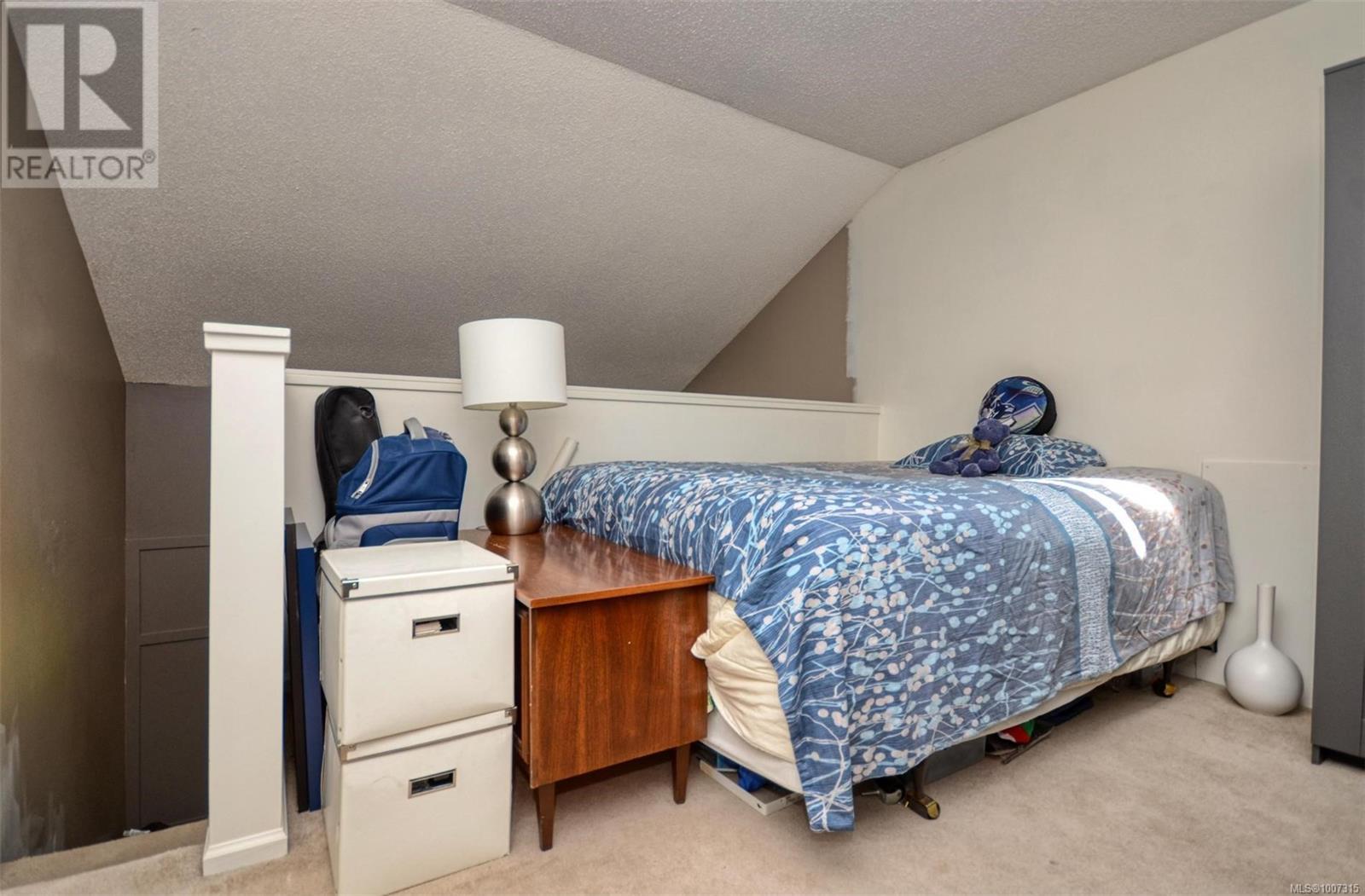 Single Family House for Sale in   Alder St Victoria 