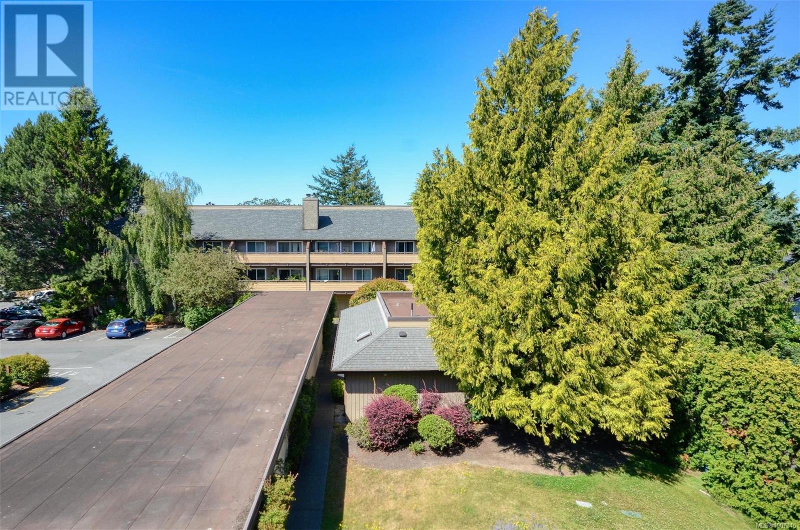 Single Family House for Sale in   Alder St Victoria 