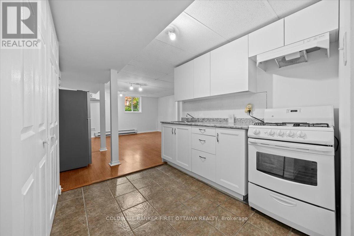 Photo 16 of 902 Watson Street, Ottawa ON