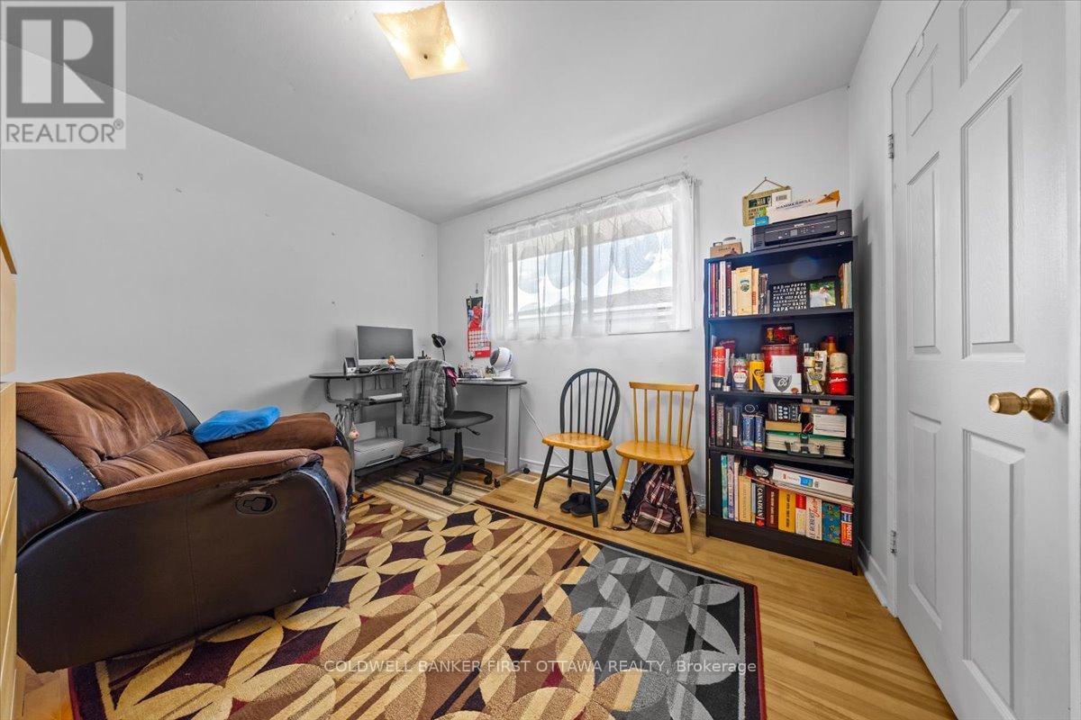 Photo 31 of 902 Watson Street, Ottawa ON