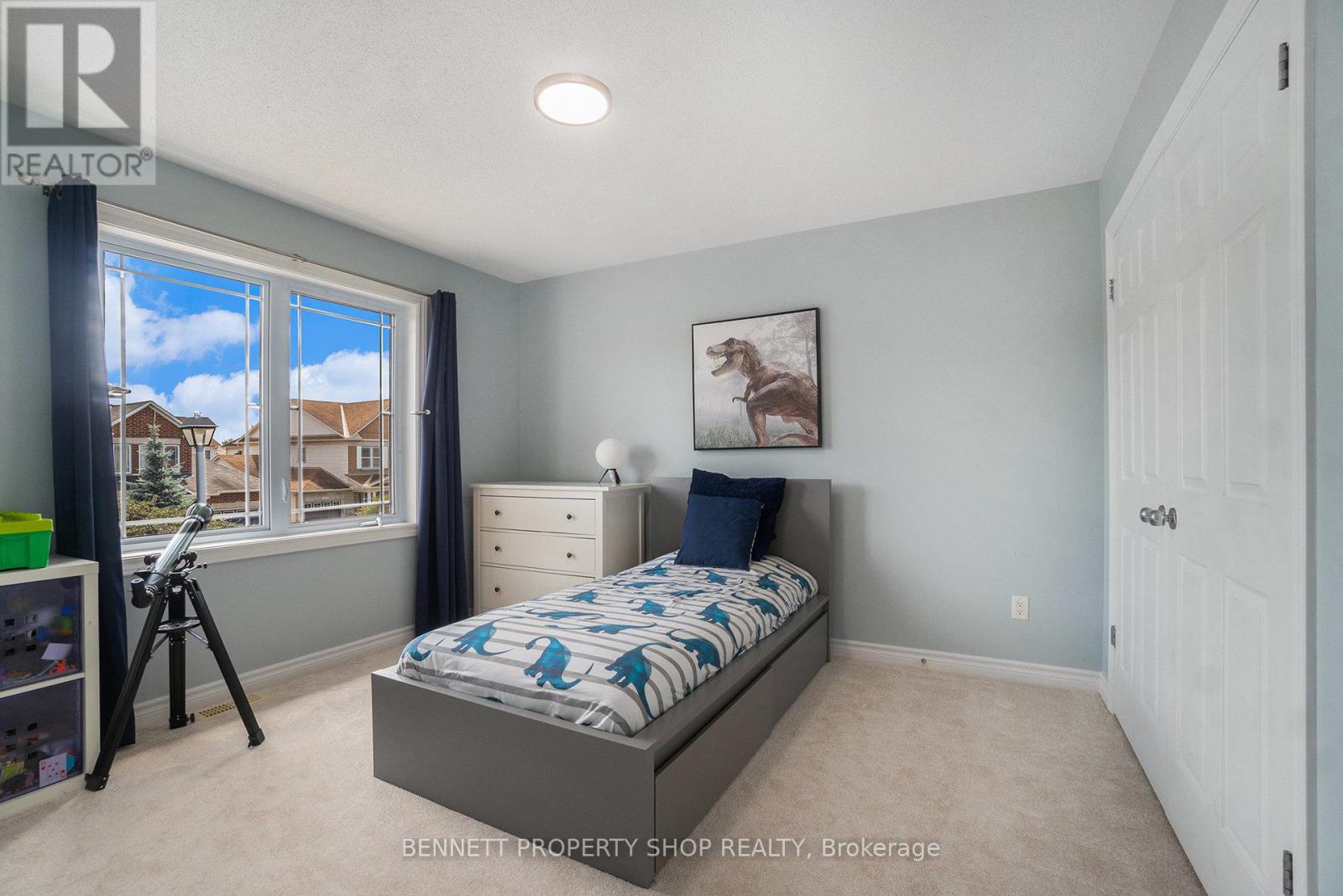 Photo 21 of 324 Fairlakes Way, Ottawa ON