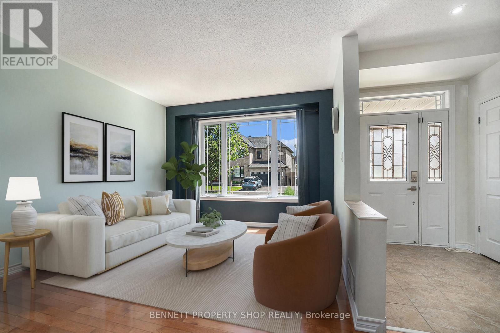 Photo 7 of 324 Fairlakes Way, Ottawa ON