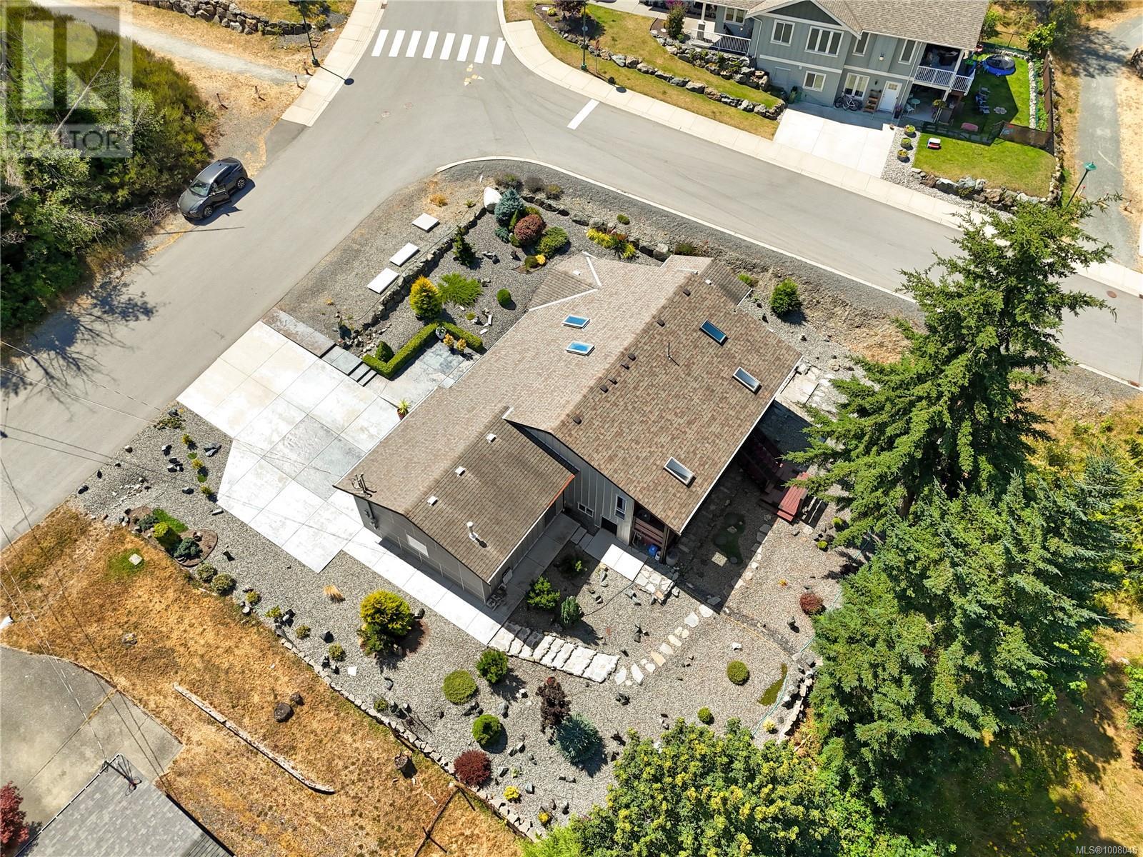 Photo 8 of 6856 Burr Dr, Sooke BC