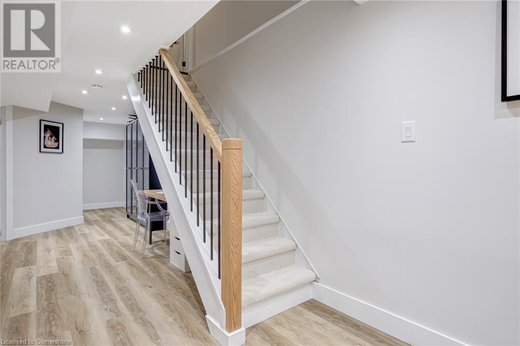 Photo 32 of 1807 Heather Hills Drive, Burlington ON