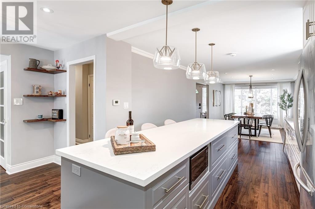 Photo 9 of 1807 Heather Hills Drive, Burlington ON