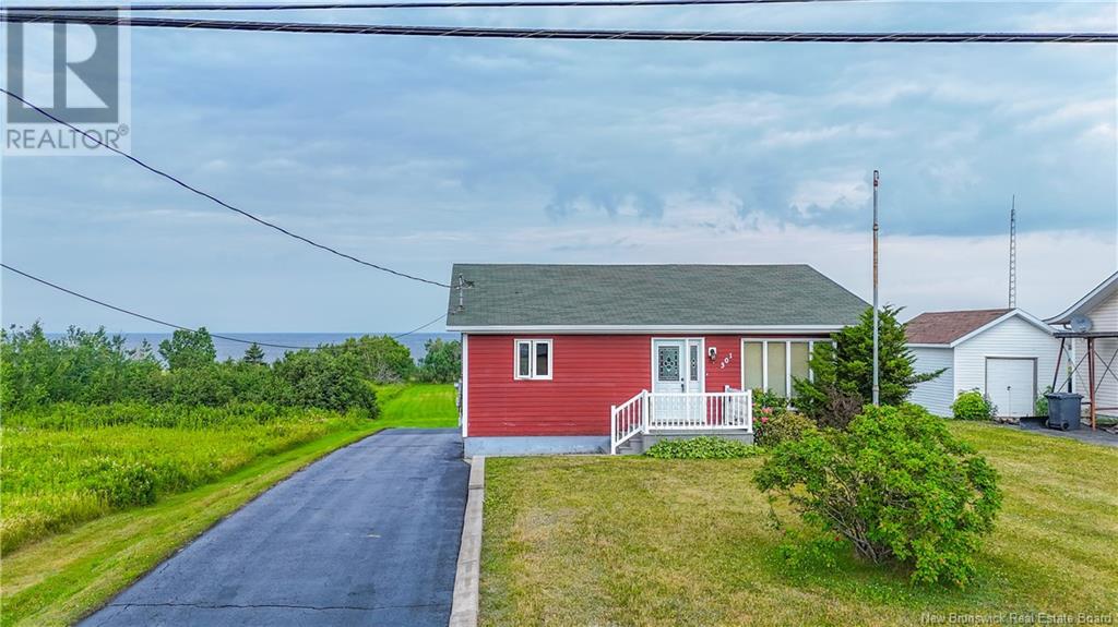 Photo 41 of 301 Rue De Lile Street, Caraquet NB
