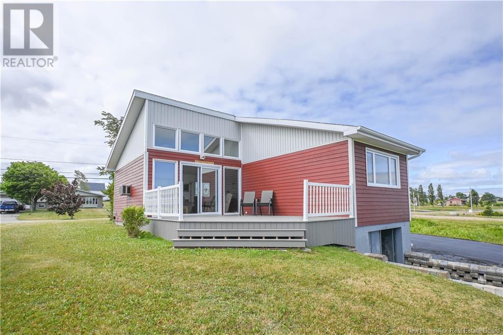 Photo 5 of 301 Rue De Lile Street, Caraquet NB