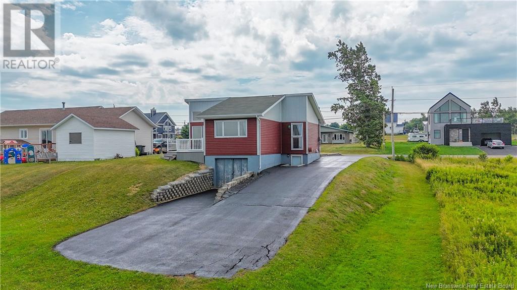 Photo 38 of 301 Rue De Lile Street, Caraquet NB