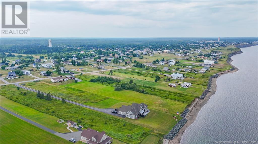 Photo 34 of 301 Rue De Lile Street, Caraquet NB