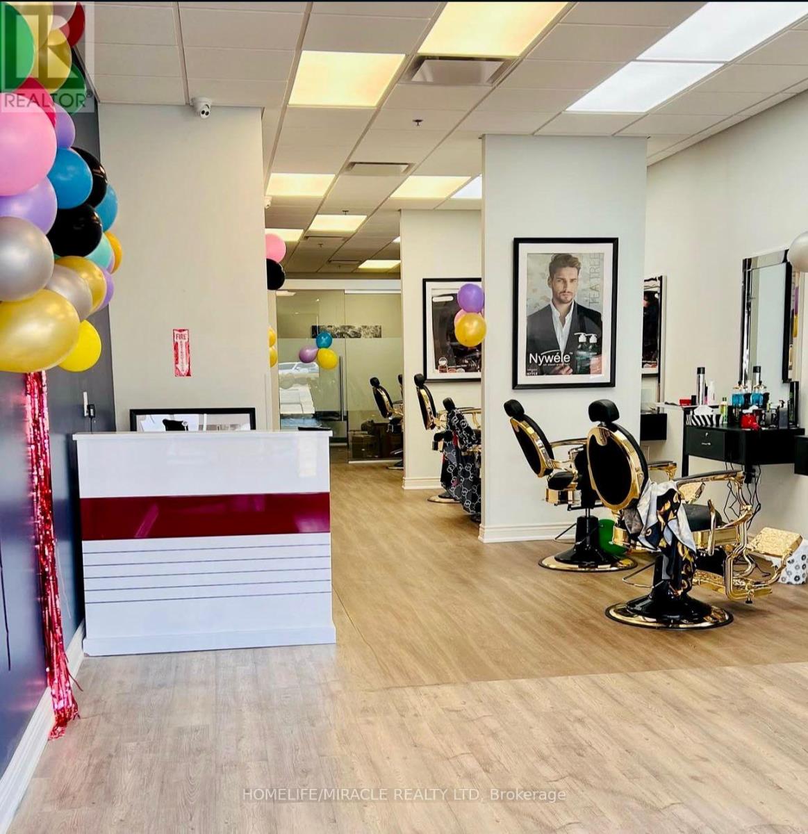 Photo 2 of 1 245 Queen Street E, Brampton ON