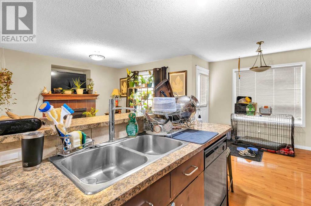 Single Family House for Sale in  covepark Rise NE Coventry Hills Calgary 