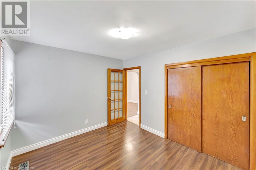 Photo 18 of 317 Highland Road W, Hamilton ON