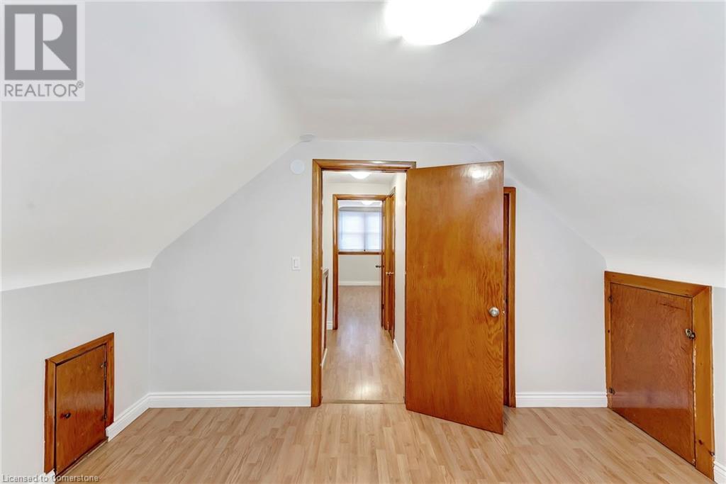 Photo 26 of 317 Highland Road W, Hamilton ON