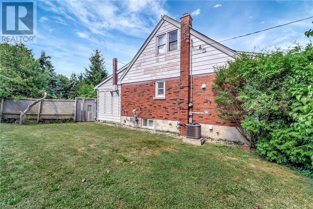 Photo 40 of 317 Highland Road W, Hamilton ON