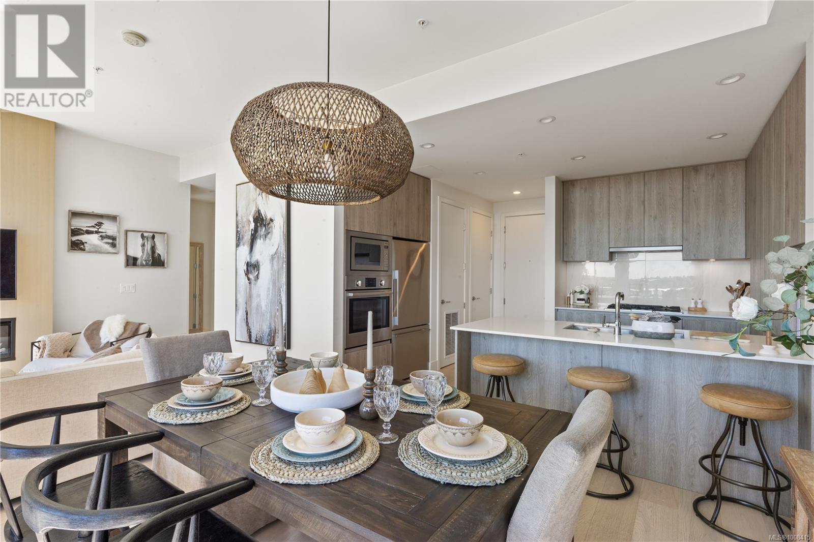 Photo 14 of 503 1216 Carlisle Ave, Esquimalt BC